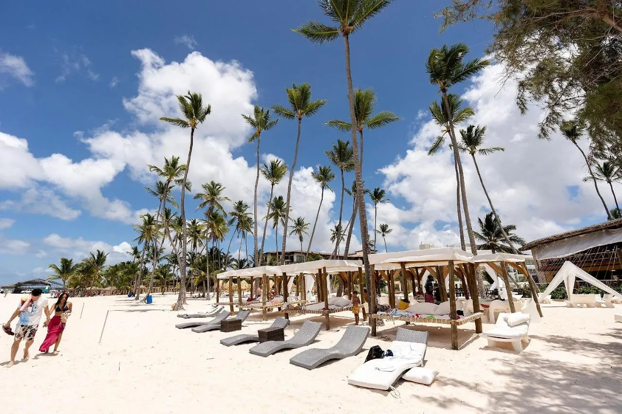 Seaside Luxury 1Bdr Condo Paseo Playa Coral D-306 location
